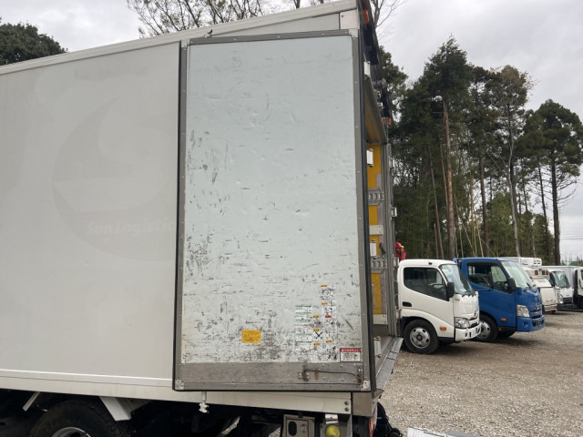 いすゞ エルフ 小型 冷蔵冷凍バン TKG-NPR85YN(103877) 19枚目