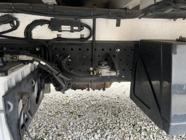 いすゞ エルフ 小型 冷蔵冷凍バン TKG-NPR85YN(103877) 26枚目