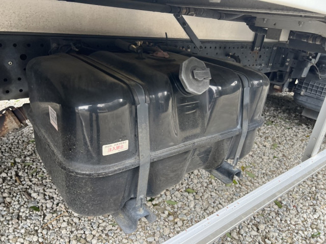 いすゞ エルフ 小型 冷蔵冷凍バン TKG-NPR85YN(103877) 28枚目