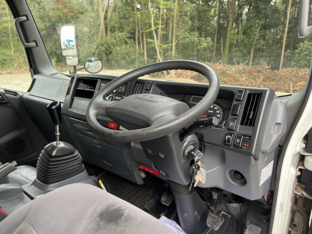 いすゞ エルフ 小型 冷蔵冷凍バン TKG-NPR85YN(103877) 31枚目