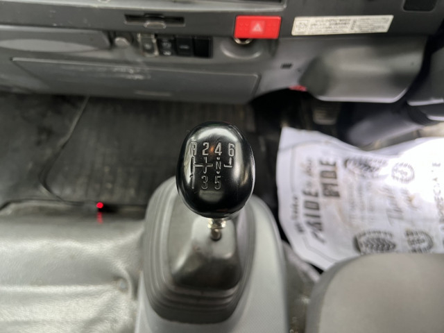 いすゞ エルフ 小型 冷蔵冷凍バン TKG-NPR85YN(103877) 32枚目