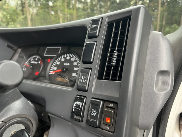 いすゞ エルフ 小型 冷蔵冷凍バン TKG-NPR85YN(103877) 35枚目