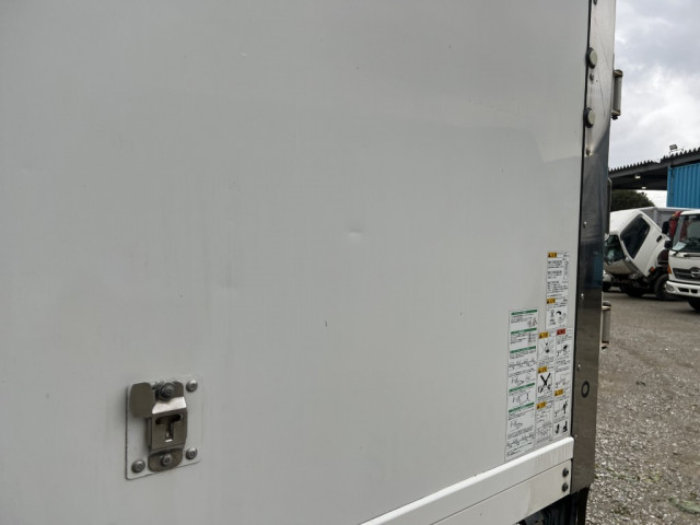 いすゞ エルフ 小型 冷蔵冷凍バン TKG-NPR85YN(103877) 49枚目