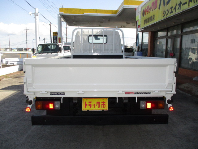 日野 デュトロ 小型 平ボディ TPG-XZU645M(103880) 31枚目