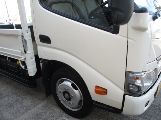 日野 デュトロ 小型 平ボディ TPG-XZU645M(103880) 35枚目