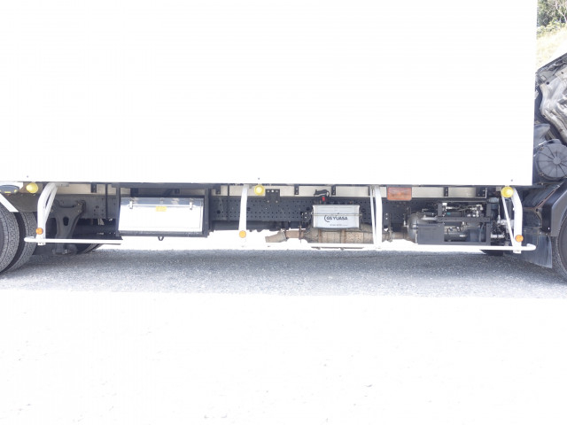 いすゞ フォワード 小型 冷蔵冷凍バン TKG-FRR90T2(103881) 20枚目