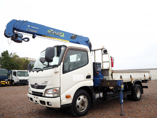 日野 デュトロ 小型 平ボディ（クレーン付） TKG-XZU695M(103885) 1枚目