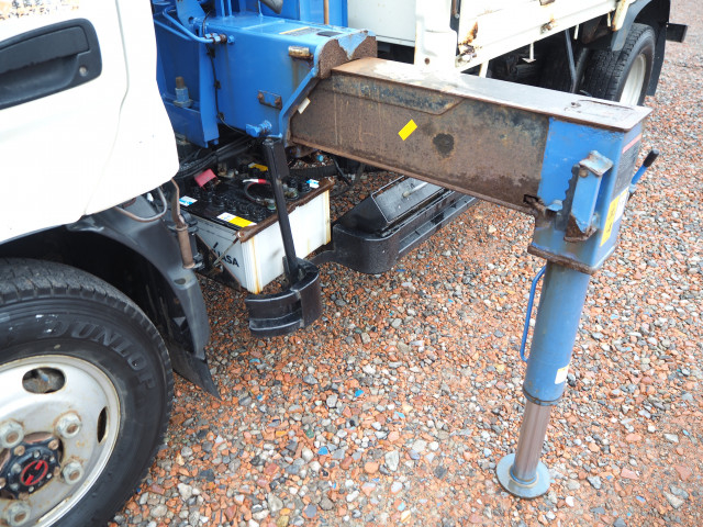 日野 デュトロ 小型 平ボディ（クレーン付） TKG-XZU695M(103885) 13枚目