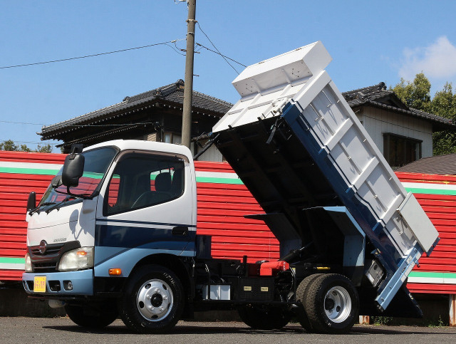 日野 デュトロ 小型 土砂ダンプ TKG-XZU600X(103886) 1枚目