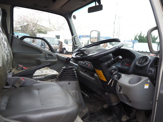 日野 デュトロ 小型 平ボディ（クレーン付） TKG-XZU695M(103885) 41枚目