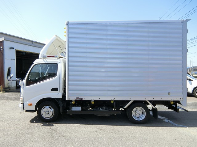 日野 デュトロ 小型 バン TKG-XZC645M(103887) 9枚目