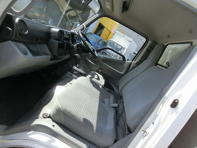 日野 デュトロ 小型 バン TKG-XZC645M(103887) 21枚目