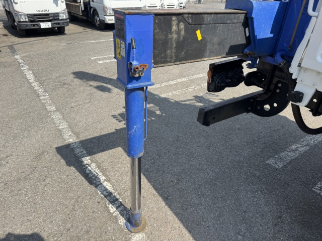 日野 レンジャー 中型 平ボディ（クレーン付） TKG-FC9JKAP(103889) 16枚目