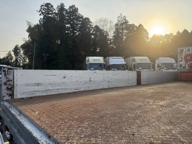 日野 レンジャー 中型 平ボディ（クレーン付） TKG-FD7JLAA(103890) 10枚目