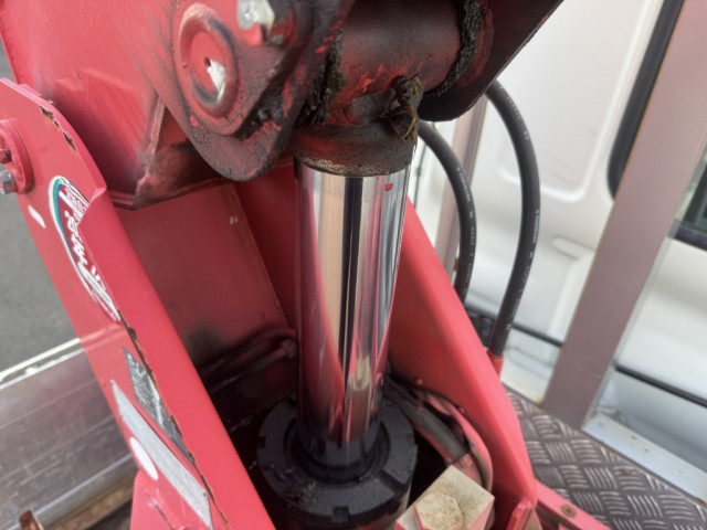 日野 レンジャー 中型 平ボディ（クレーン付） TKG-FD7JLAA(103890) 15枚目