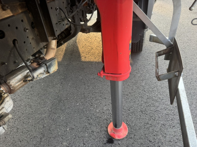 日野 レンジャー 中型 平ボディ（クレーン付） TKG-FD7JLAA(103890) 16枚目