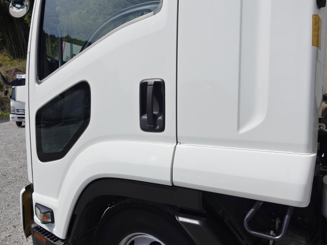 いすゞ フォワード 中型 バン PKG-FRR90S2(103891) 11枚目
