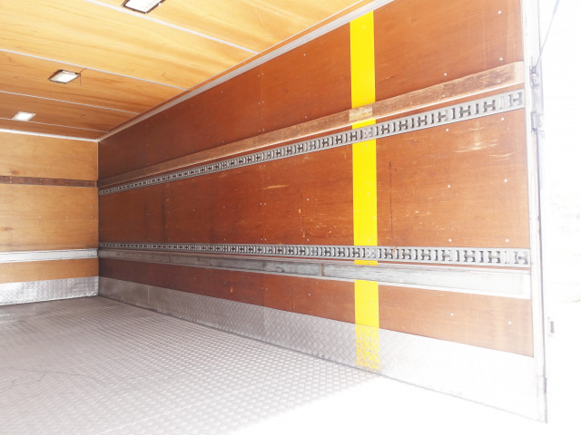 いすゞ フォワード 中型 バン PKG-FRR90S2(103891) 15枚目