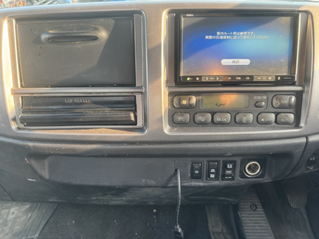 日野 レンジャー 中型 平ボディ（クレーン付） TKG-FD7JLAA(103890) 32枚目