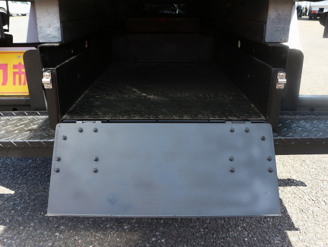 Nissan atlas Small Box body CBF-SQ2F4(103951) 10枚目