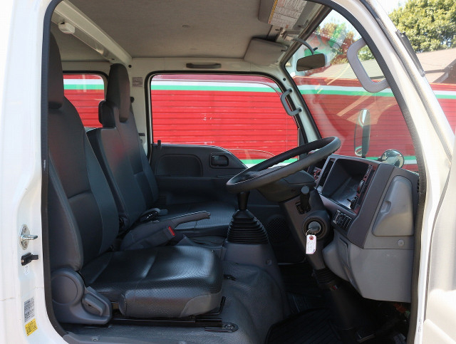 Isuzu elf Small Double cab TRG-NJS85A(103950) 27枚目