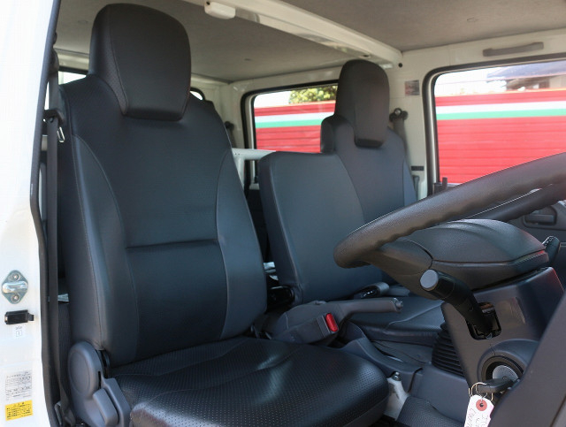 Isuzu elf Small Double cab TRG-NJS85A(103950) 28枚目