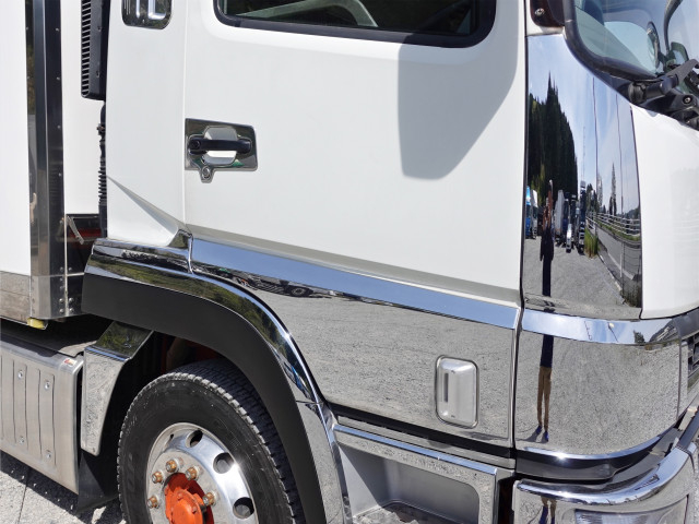 三菱ふそう スーパーグレート 大型 冷蔵冷凍バン 2PG-FY70HY(103976) 6枚目