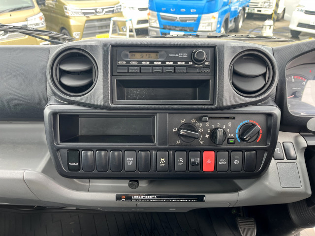 日野 デュトロ 小型 平ボディ TKG-XZC605M(103977) 18枚目