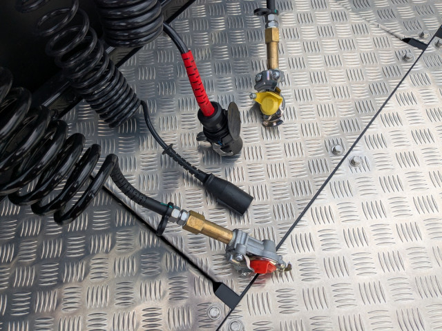 三菱ふそう スーパーグレート 大型 トラクタ 2RG-FP84VDR(103979) 18枚目