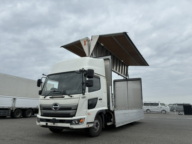 日野 レンジャー 中型 ウィング 2PG-FD2ABA(103981) 1枚目