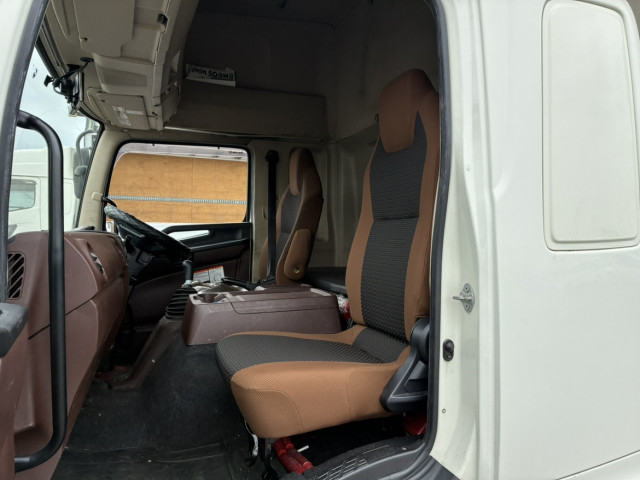 日野 レンジャー 中型 ウィング 2PG-FD2ABA(103981) 11枚目