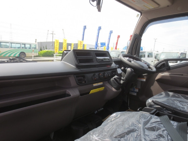 三菱ふそう キャンター 小型 平ボディ（クレーン付） 2PG-FEB80(103984) 15枚目