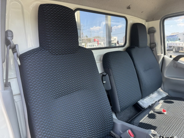 日野 デュトロ 小型 平ボディ 2RG-XZC655M(103986) 21枚目