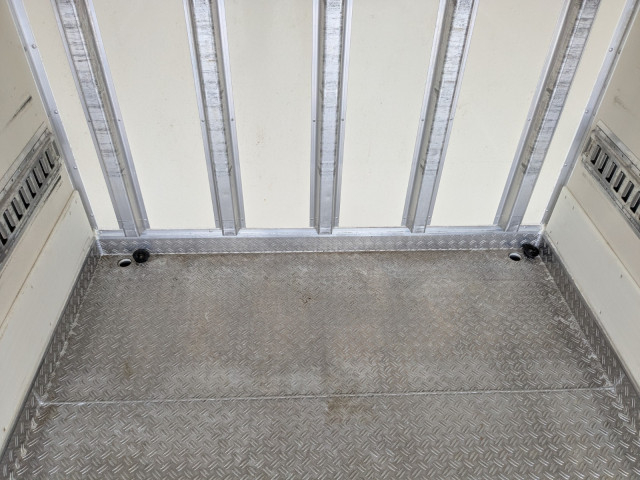 三菱ふそう キャンター 小型 冷蔵冷凍バン 2PG-FBAV0(103987) 22枚目