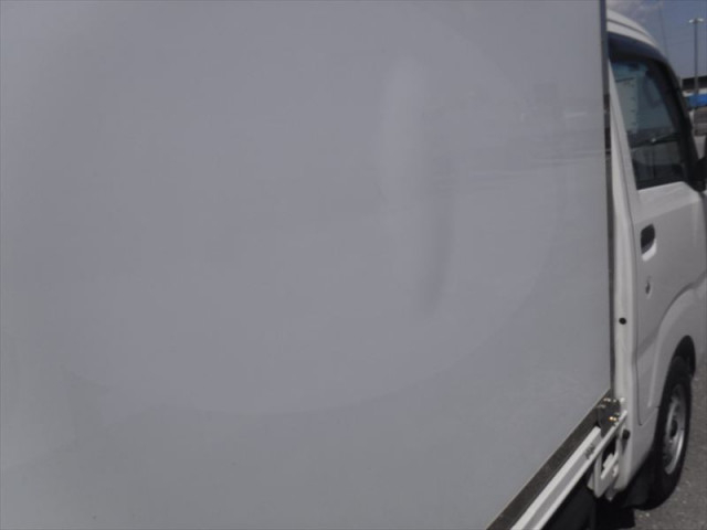 ダイハツ ハイゼット 軽 冷蔵冷凍バン 3BD-S500P(103988) 12枚目