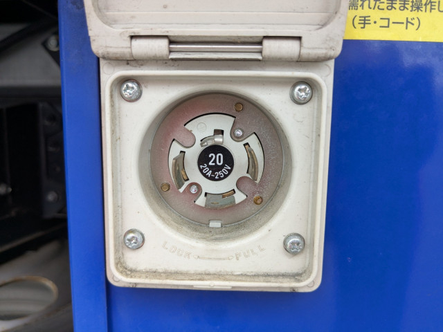 三菱ふそう キャンター 小型 冷蔵冷凍バン 2PG-FBAV0(103987) 34枚目