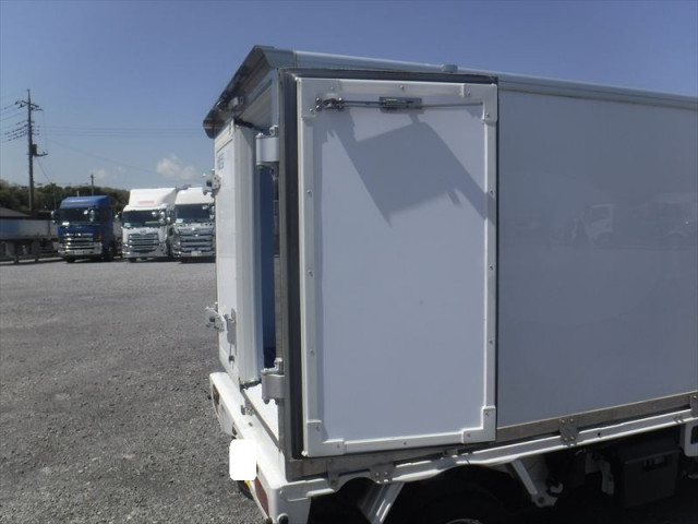 ダイハツ ハイゼット 軽 冷蔵冷凍バン 3BD-S500P(103988) 19枚目