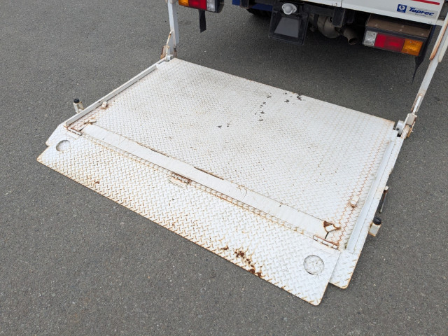 三菱ふそう キャンター 小型 冷蔵冷凍バン 2PG-FBAV0(103987) 38枚目