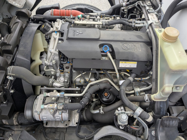 三菱ふそう キャンター 小型 冷蔵冷凍バン 2PG-FBAV0(103987) 43枚目