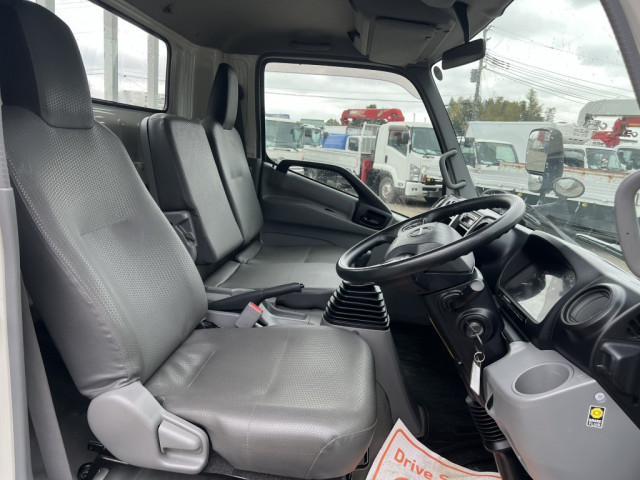 日野 デュトロ 小型 平ボディ 2RG-XZU710M(103989) 21枚目