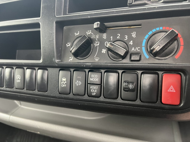 日野 デュトロ 小型 平ボディ 2RG-XZU710M(103989) 26枚目