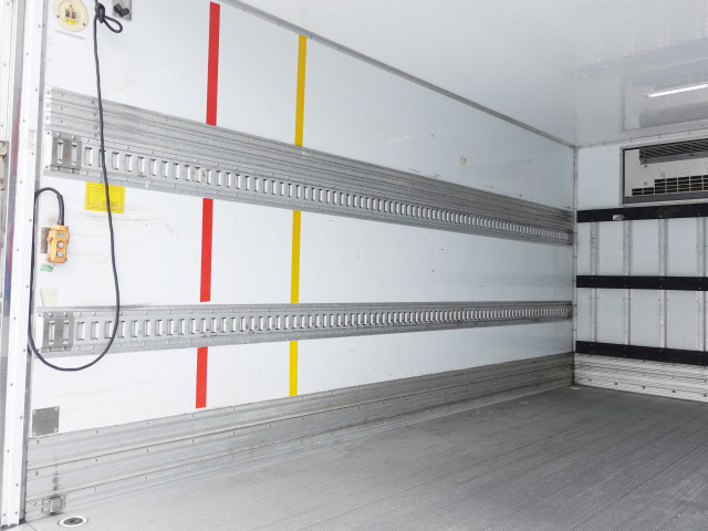 いすゞ エルフ 小型 冷蔵冷凍バン 2RG-NPR88AN(103992) 19枚目