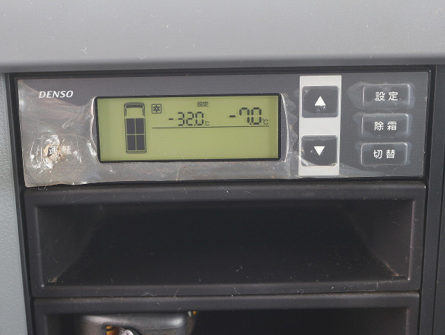 三菱ふそう ファイター 小型 冷蔵冷凍バン TKG-FK64F(103995) 5枚目