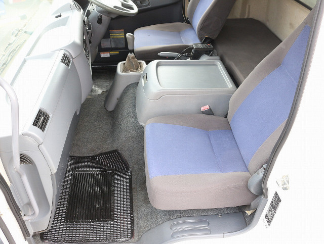 三菱ふそう ファイター 小型 冷蔵冷凍バン TKG-FK64F(103995) 30枚目