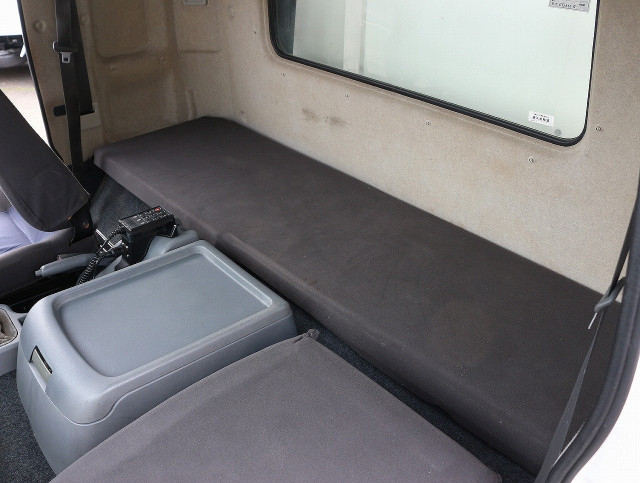 三菱ふそう ファイター 小型 冷蔵冷凍バン TKG-FK64F(103995) 38枚目