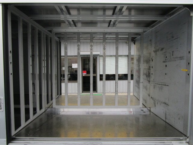 いすゞ エルフ 小型 バン TRG-NMR85AN(103997) 10枚目