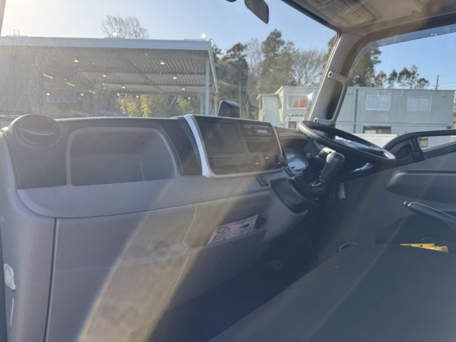 三菱ふそう キャンター 小型 コンテナ専用車 2PG-FBAV0(103996) 40枚目