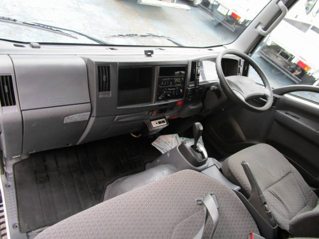 いすゞ エルフ 小型 バン TRG-NMR85AN(103997) 31枚目