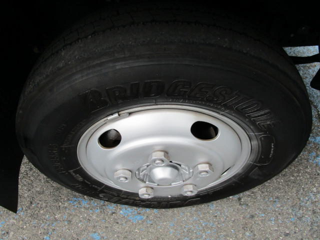 いすゞ エルフ 小型 バン TRG-NMR85AN(103997) 47枚目