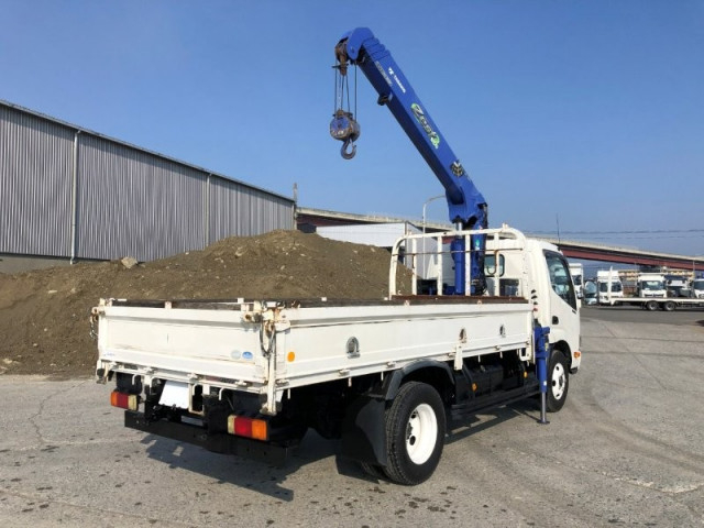 日野 デュトロ 小型 平ボディ（クレーン付） TKG-XZU650M(103999) 4枚目